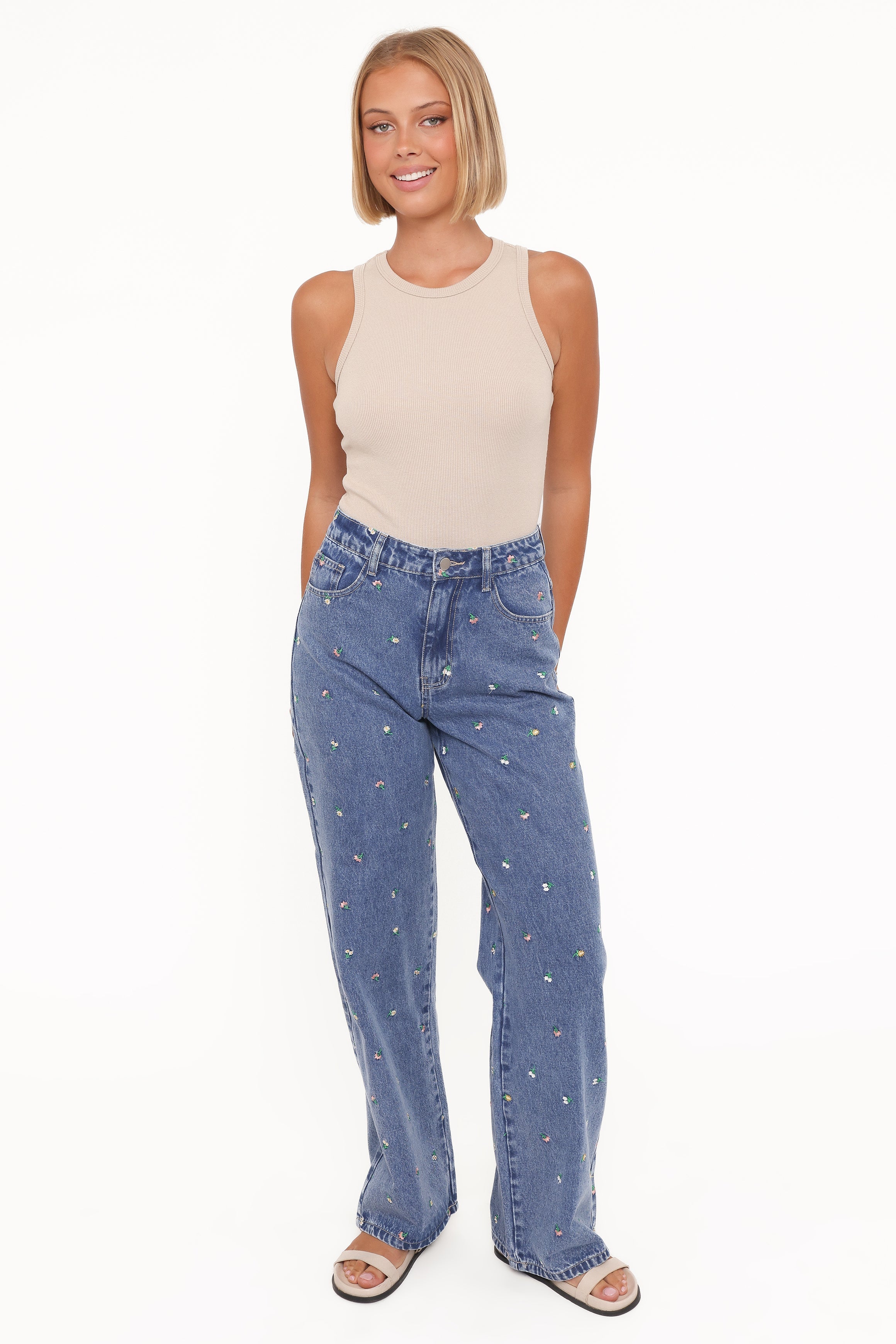 Kendall Straight Leg Jeans - Embroidery Medium Wash